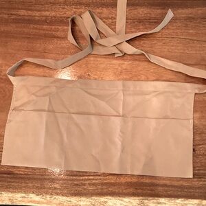 Light brown apron